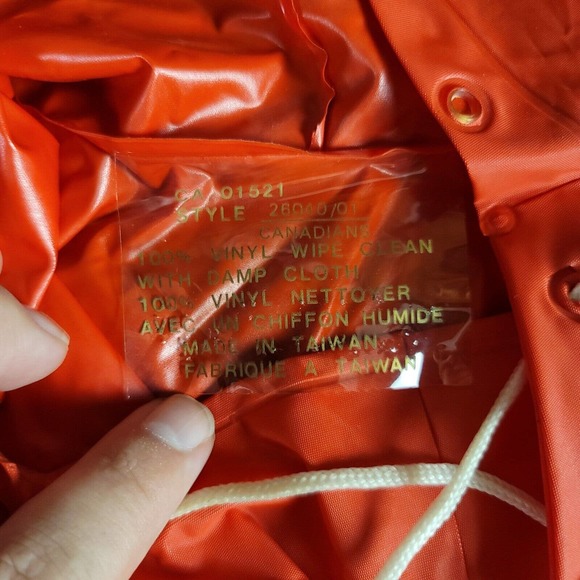 Vintage Montreal Canadiens Pullover Rain Coat Poncho NHL Hockey Logos Red - Picture 3 of 7